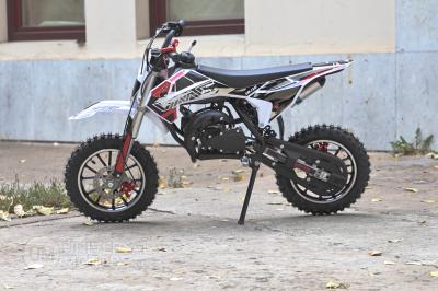 Питбайк VMC 10/10 двиг. 2T, предназначенный для участия в спортивных соревн.